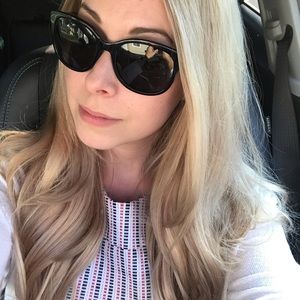 Meet your Posher, Kayla